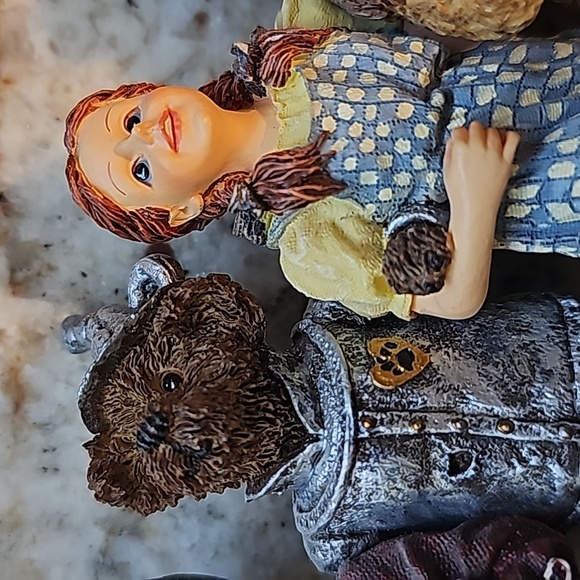 2000 Boyd’s Bears Dorothy & Company… Off to See the Wizard - Picture 3 of 6